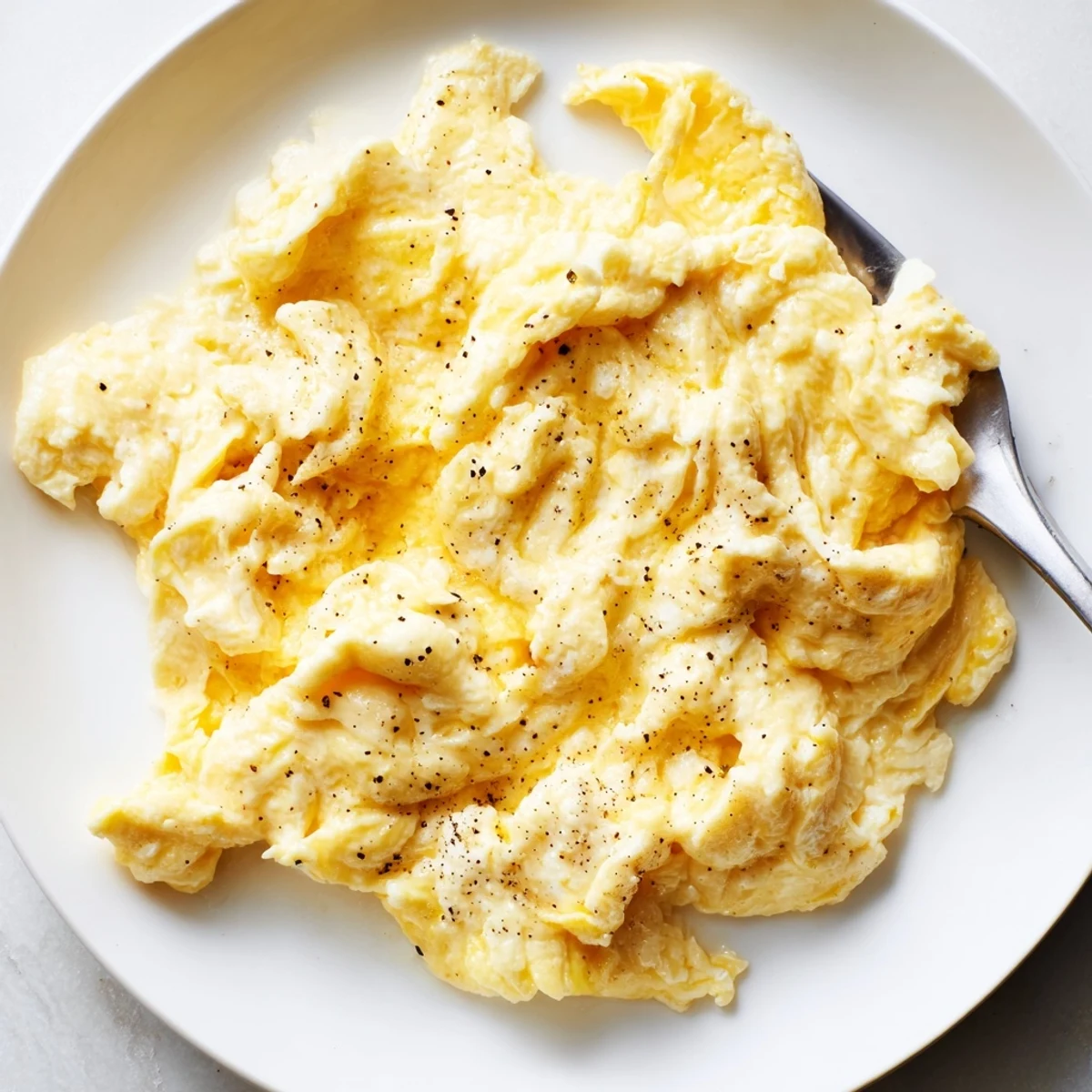 Creamy Fluffy Scrambled Eggs